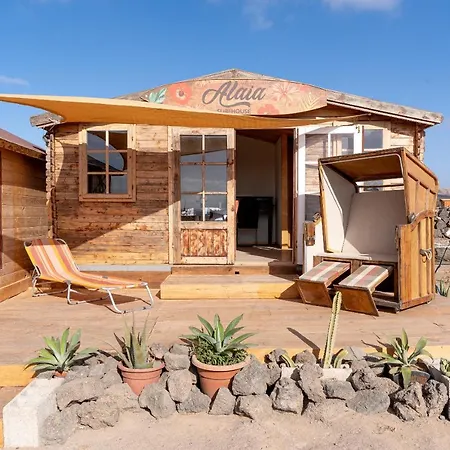 Alaia Tiny House Between Volcanoes And Beach Breaks Ostello *